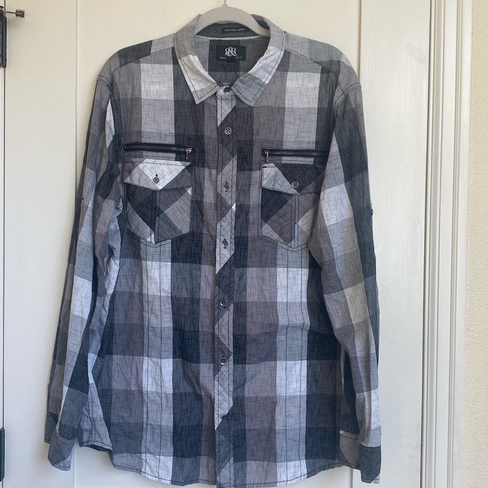 Men's Rock & Republic Black and Grey Button Up Shirt. Size‎ XL